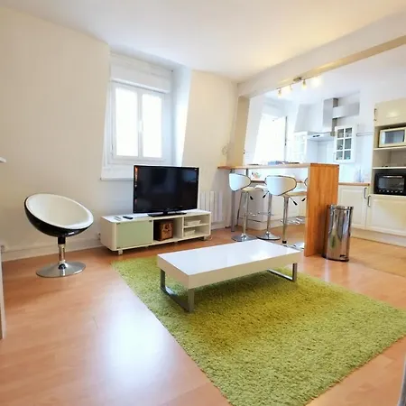 Lebeauregare Apartment